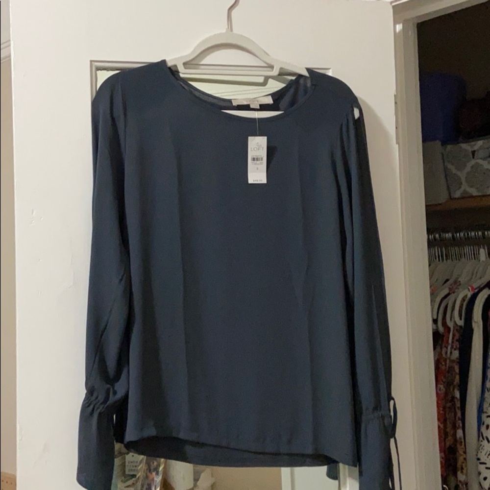 Gray long sleeve blouse